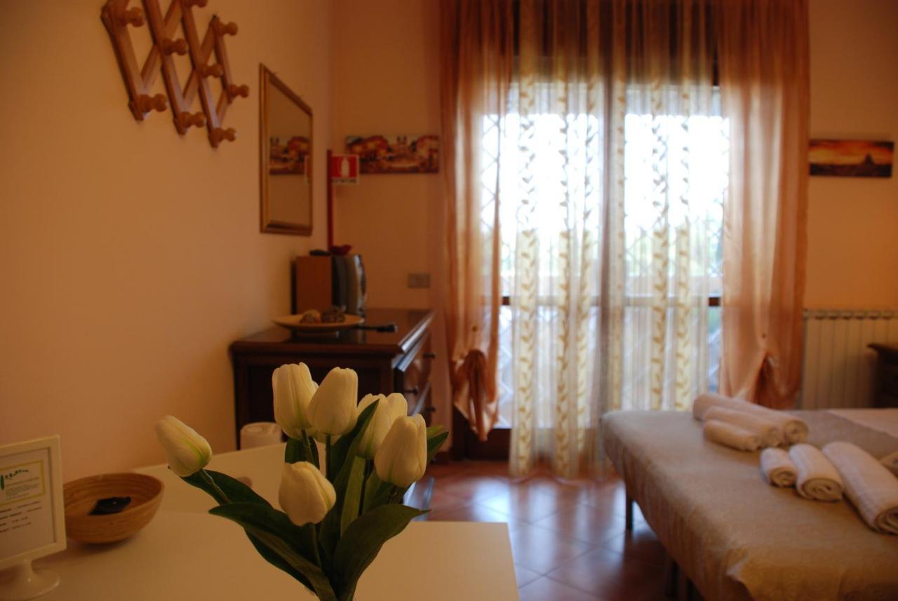 B&B Colline Verdi Vitinia ภายนอก รูปภาพ